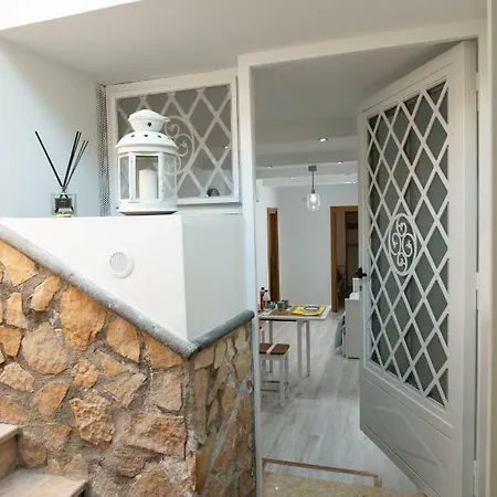 ベッド・アンド・ブレックファスト Canelli House *