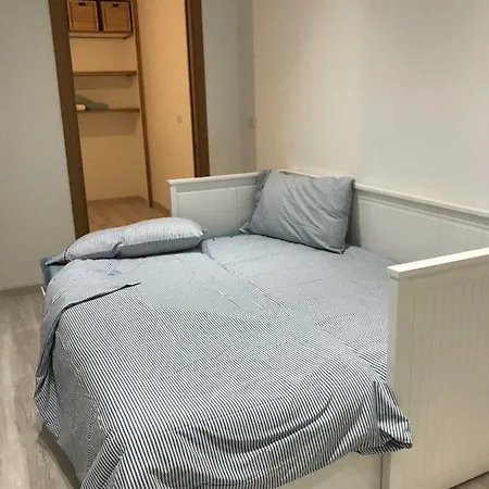 Canelli House Bed & Breakfast *